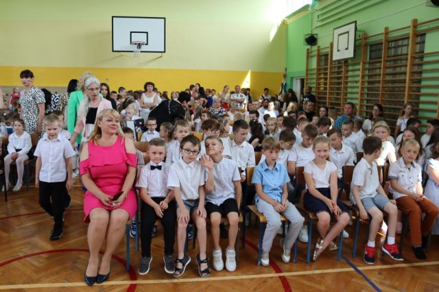 b_1024_768_0_00_images_2022_2023_Zakonczenie_349184885_727420389185912_6856765208985655316_n